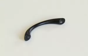 UO1. Úchyt 64mm černý rowell