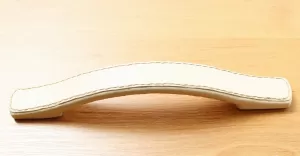14016 - úchytka 128mm kůže