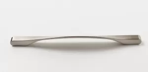 14231 - úchytka 160 mm, nikl jemně broušený 12