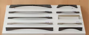 14231 - úchytka 160 mm, nikl jemně broušený 12