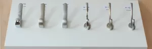 62755 - GLABRO věšák chrom lesklý