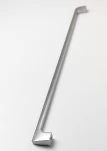 770048 - úchytka rozteč 416mm / Satén chrom