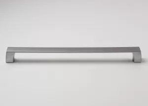 770114 - úchytka rozteč 256mm / Satén chrom