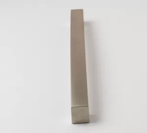 770139 - úchytka rozteč 256mm / Satén chrom