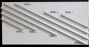 770159 - úchytka rozteč 608mm / hliník AL