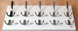 770210 - Věšák kov mat chrom