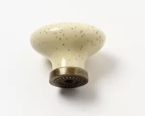 91057 - Knopka porcelánová 25x34/pepř